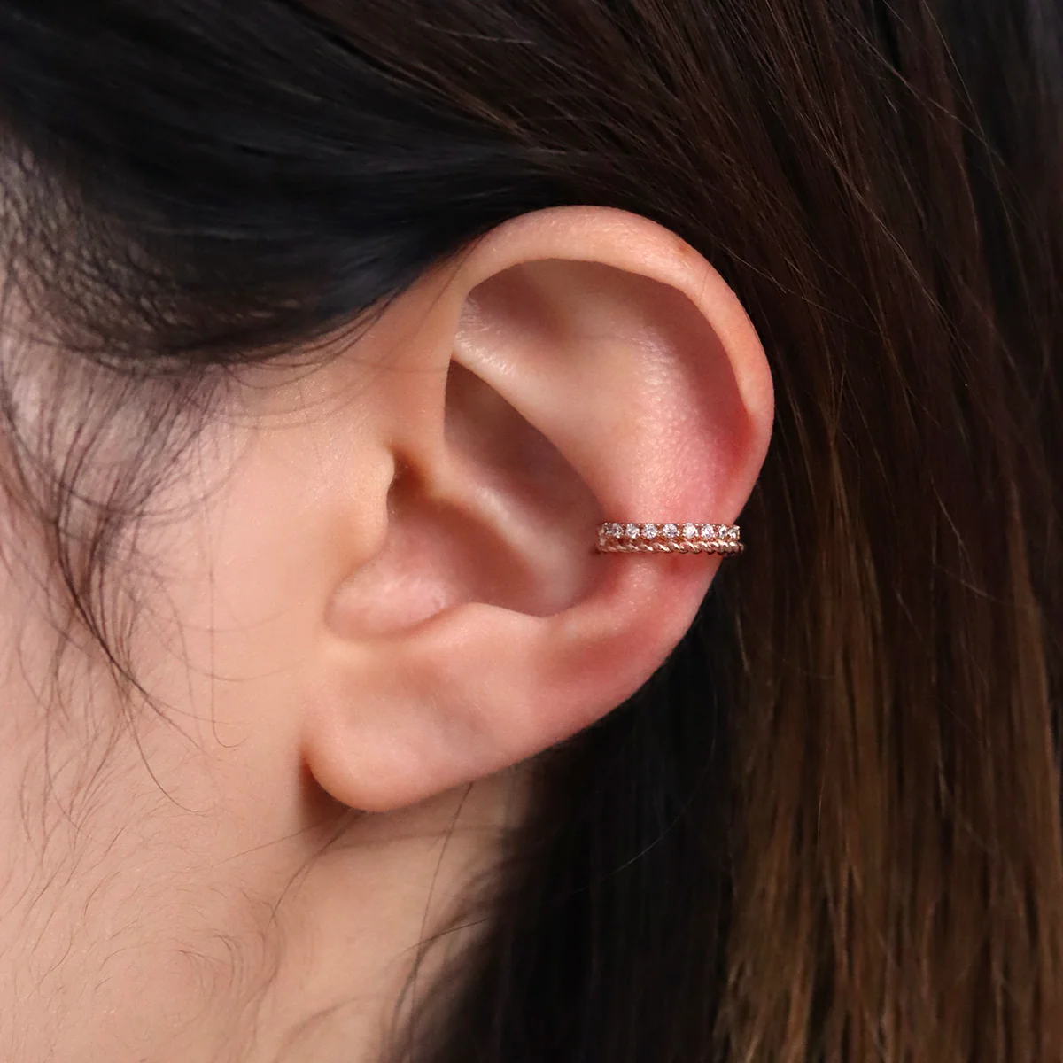 Simple Line Sparkle Ear Cuff - Image 4