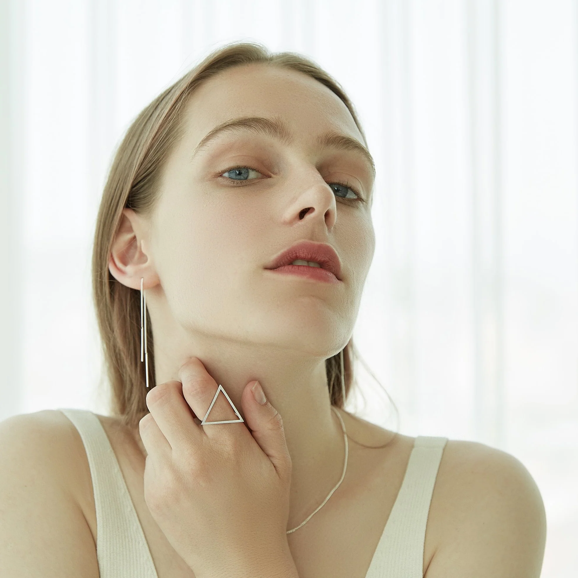 Drop stick short threader earrings - Image 10