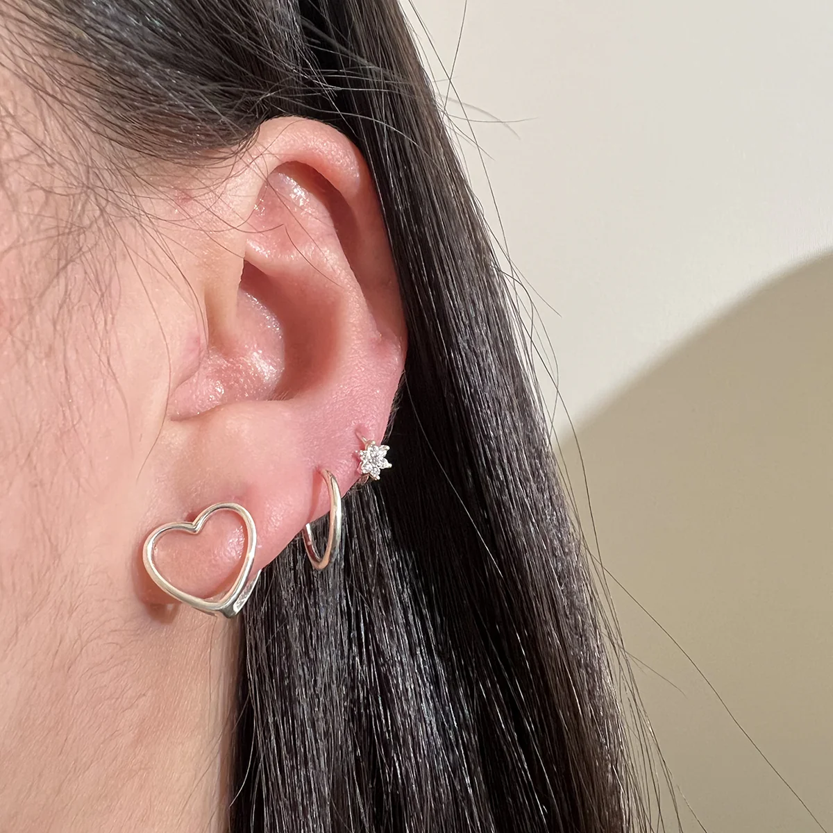 12mm hoop earrings - Image 4
