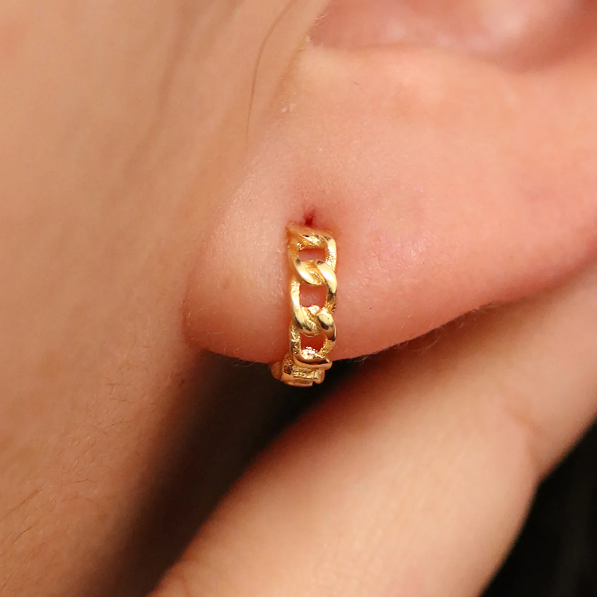 8mm Rope Huggie Earrings - Image 3