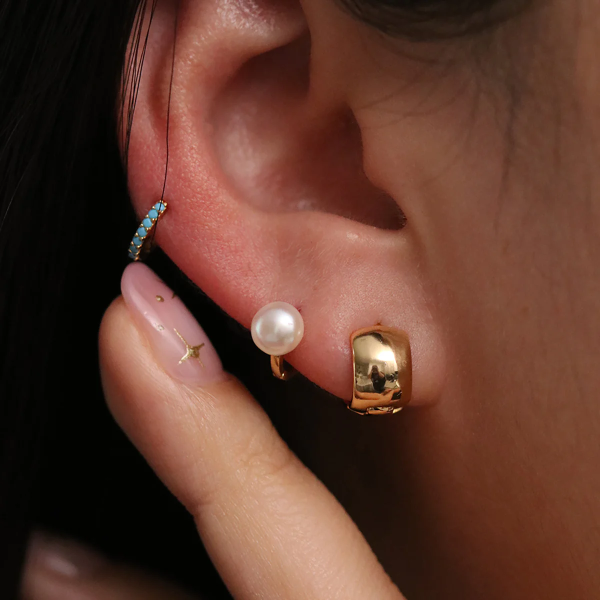 Fresh Water Pearl Huggie Earring - Image 3