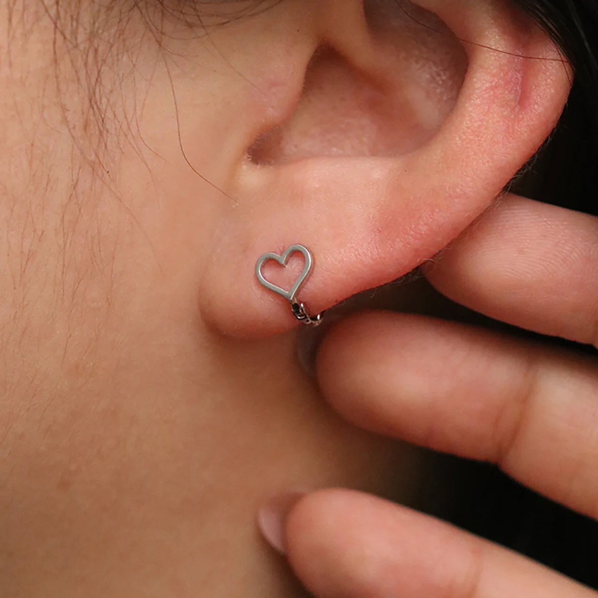 Line Heart Huggie Earring - Image 9