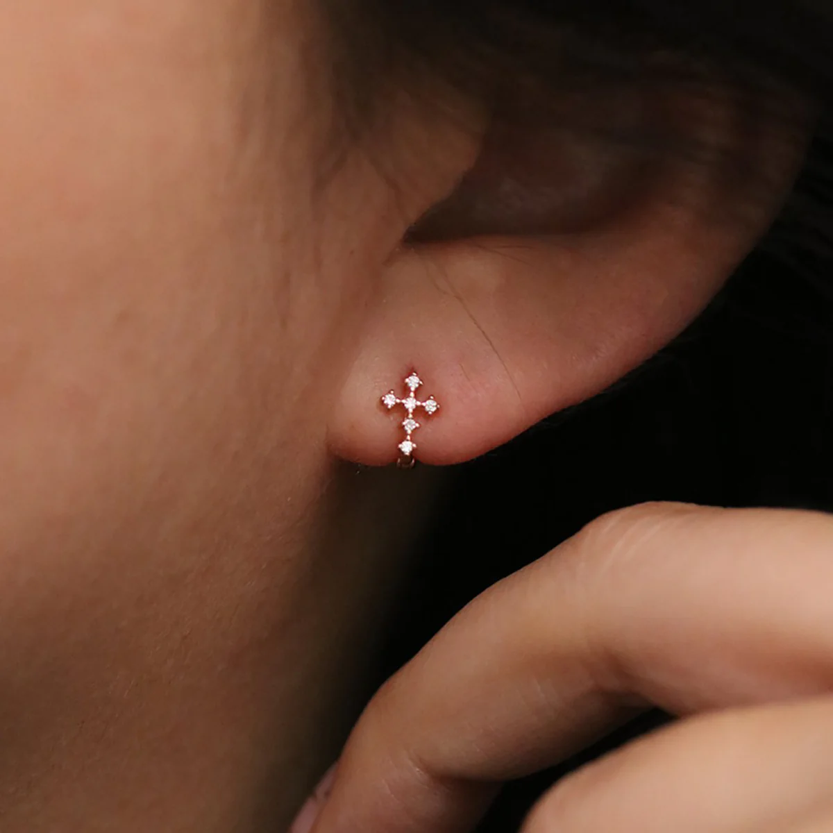 Cubic cross huggie earring - Image 9