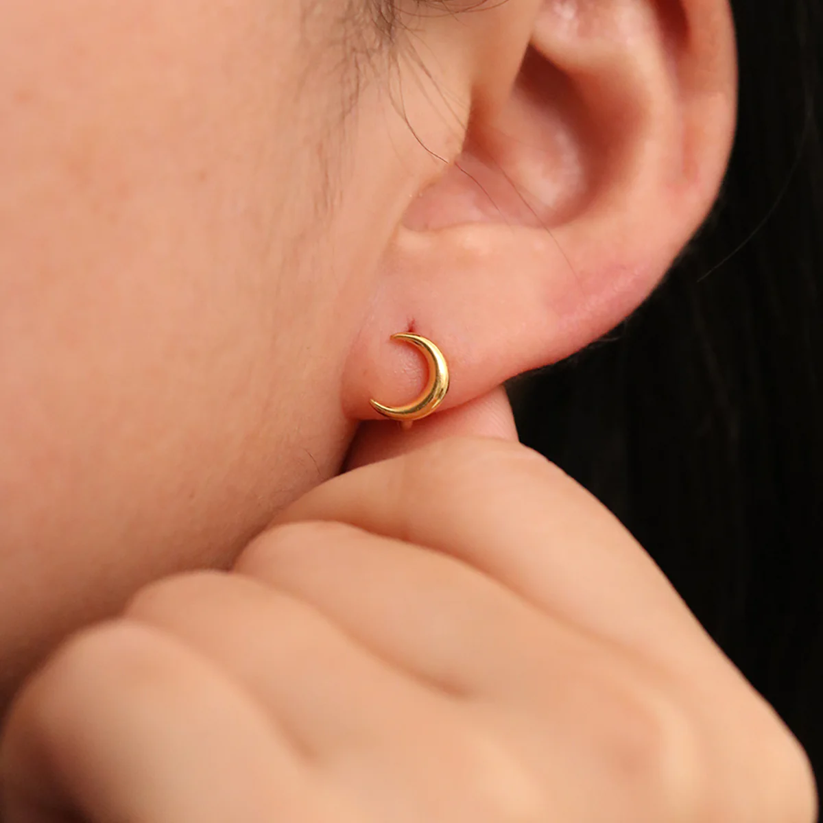 Crescent huggie earrings - Image 3