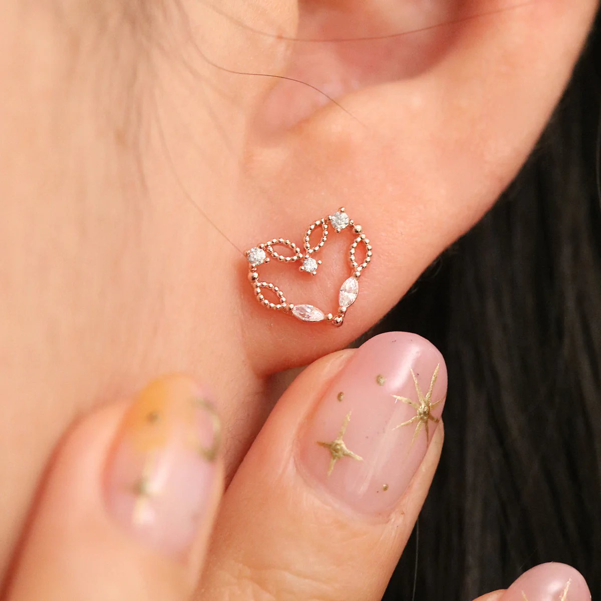 Cubic angled heart earrings - Image 4