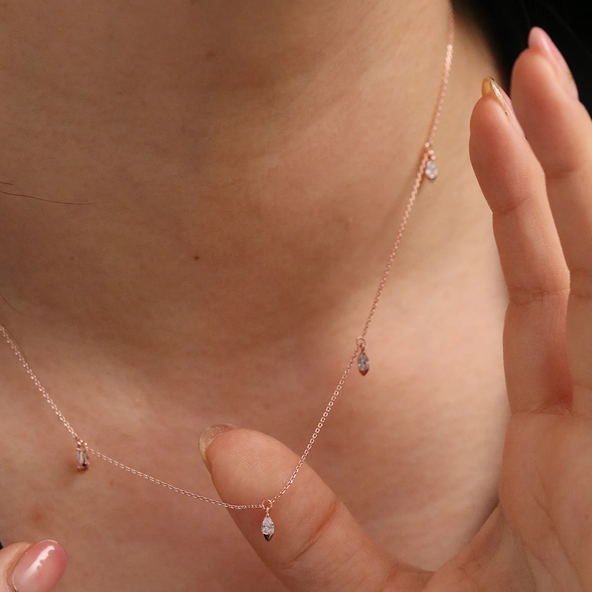 Dangle tear necklace - Image 5